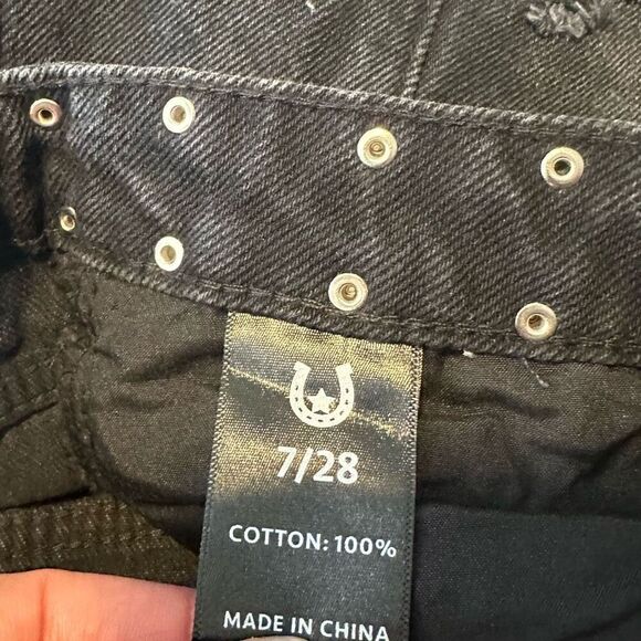 Austin Landing Black Distressed Studded Denim Mini Shorts Women 28” Biker Grunge - Picture 5 of 10